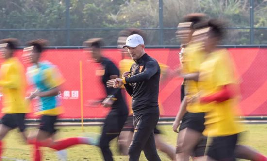 农村伯伯下乡妹